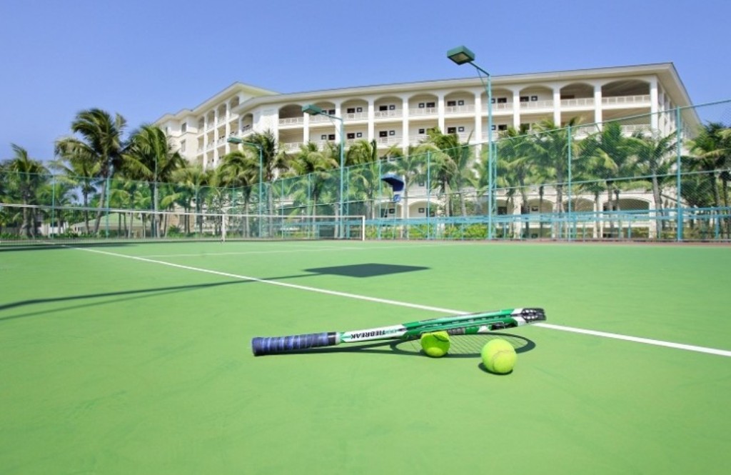 tennis  court.jpg